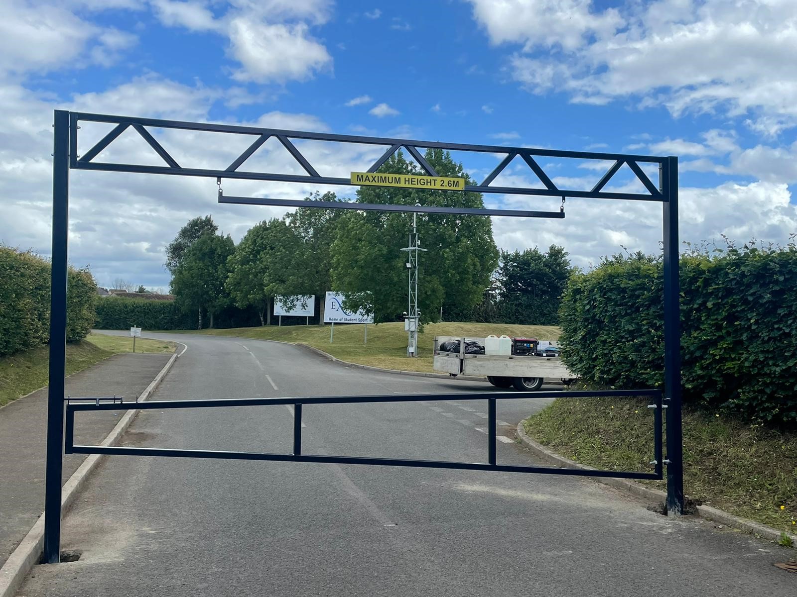 Single Leaf Opening Height Barrier (Ladder Style) with Lower Gate